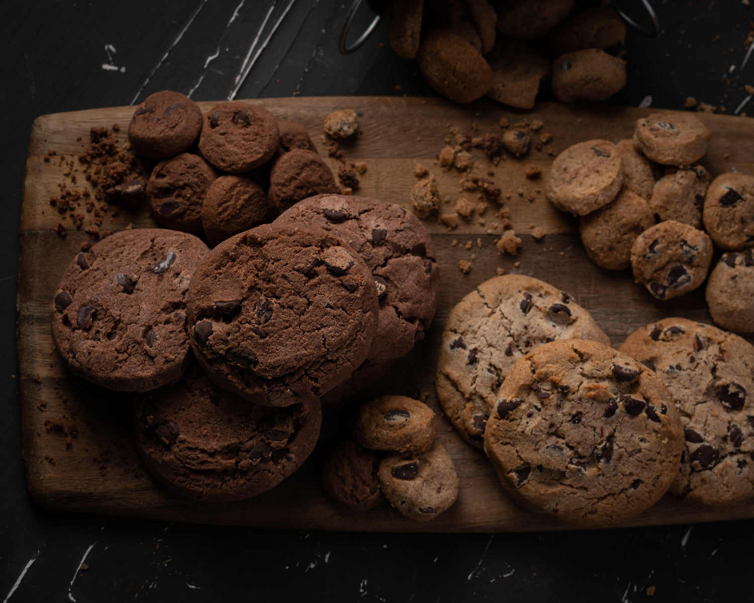 Nani Sweets cookies on wooden board